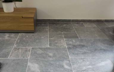 Marmorfliesen Afyon grau getrommelt r�mischer Verband