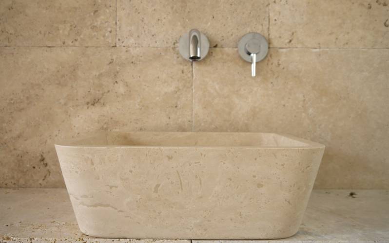 Travertin Stein Aufsatzwaschbecken eckig, beige