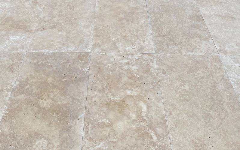 Travertin Fliesen beige geb�rstet 30x60 