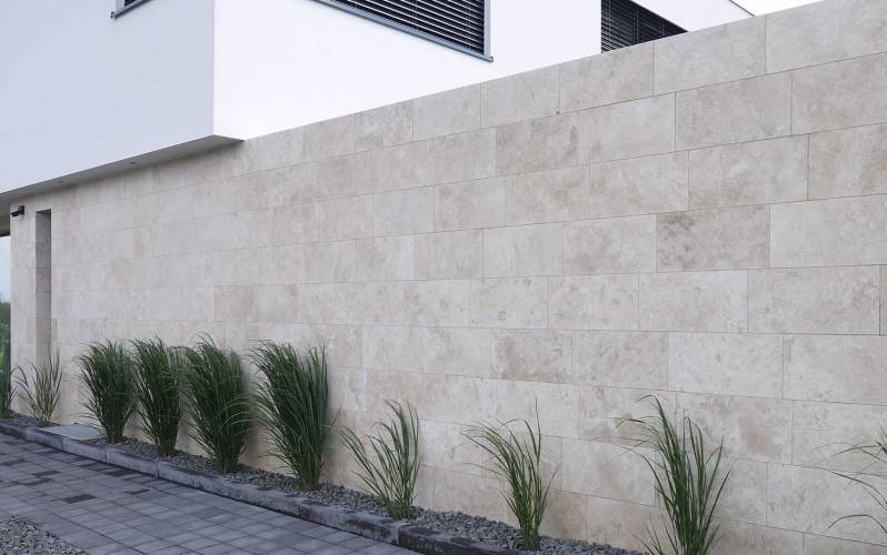Travertinfliesen beige 61x61 cm