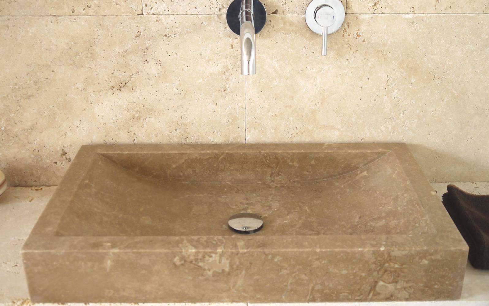 Waschbecken Naturstein eckig Travertin Noce Modell Chimera gro�